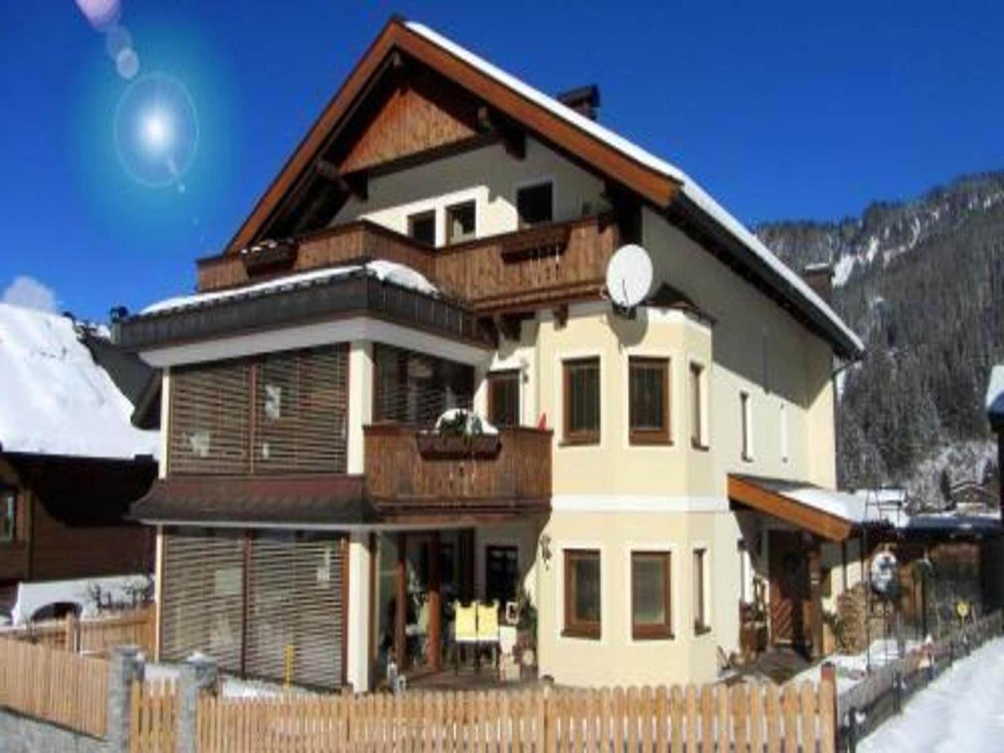 Flat In Krimml With A Balcony Apartment Bagian luar foto