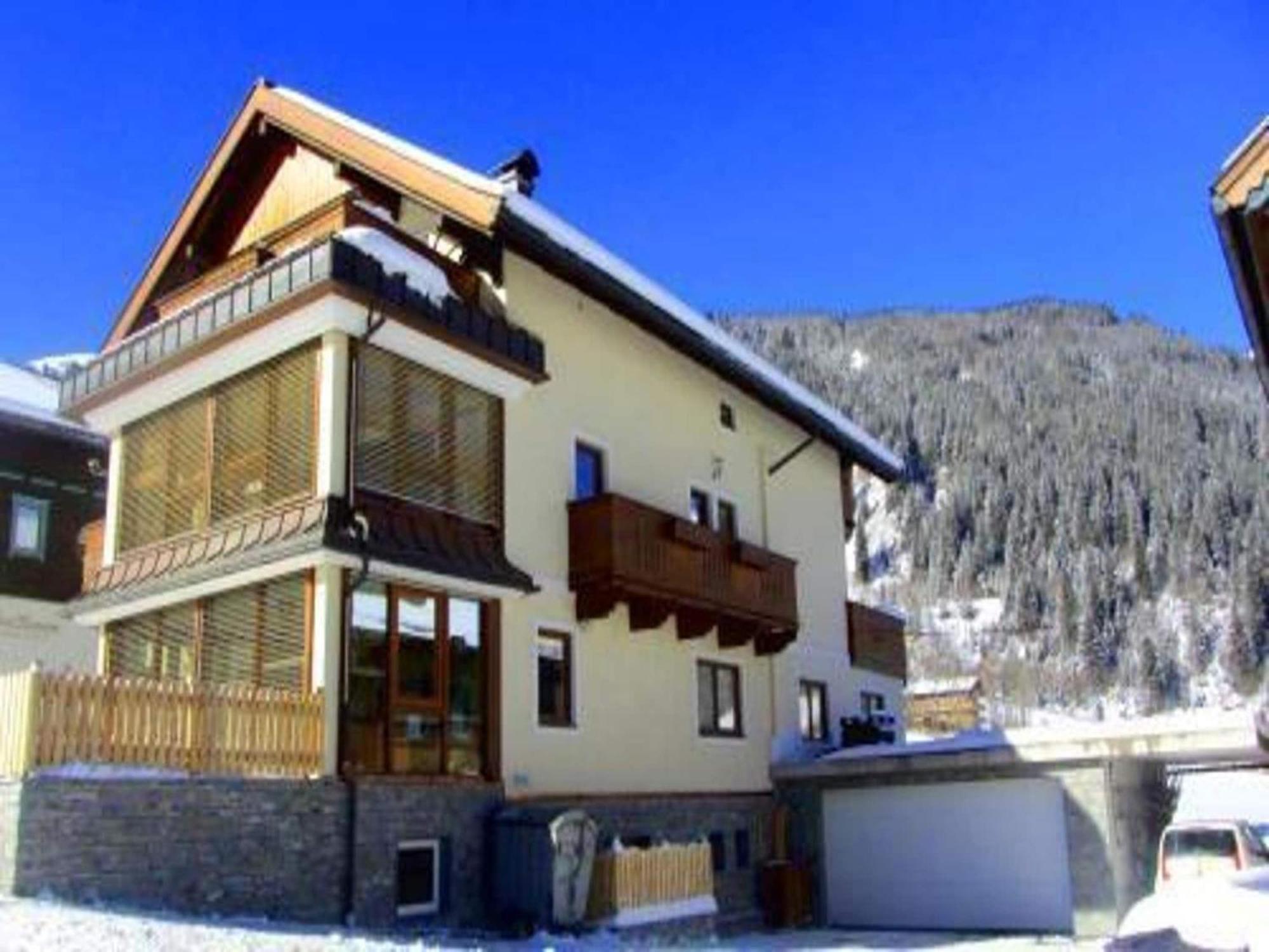 Flat In Krimml With A Balcony Apartment Bagian luar foto