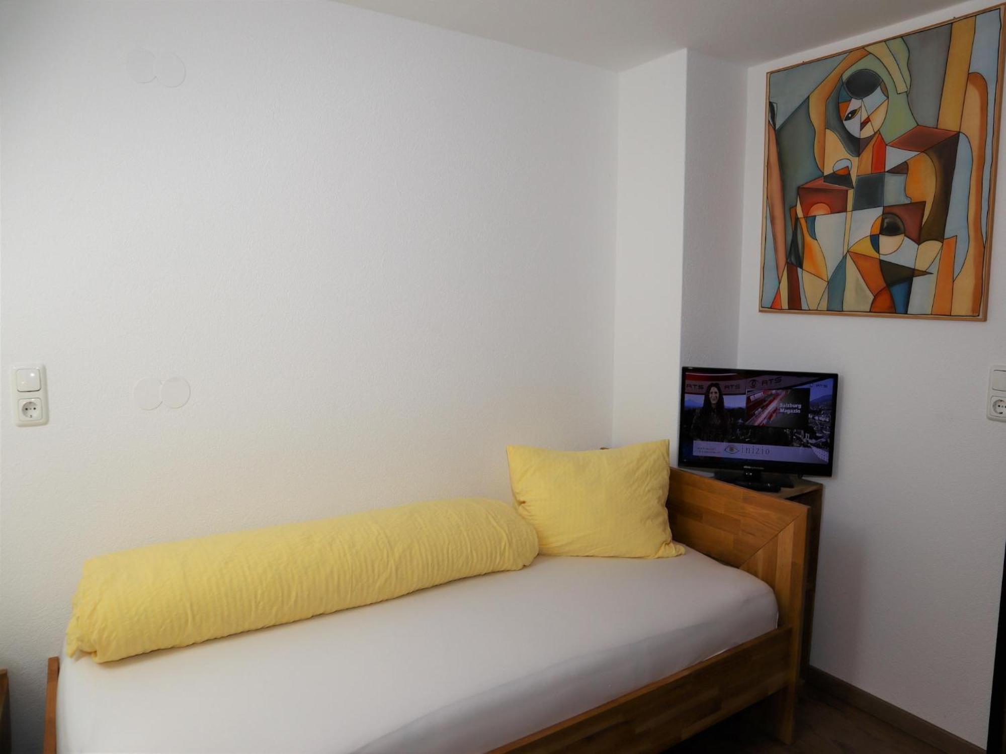 Flat In Krimml With A Balcony Apartment Bagian luar foto